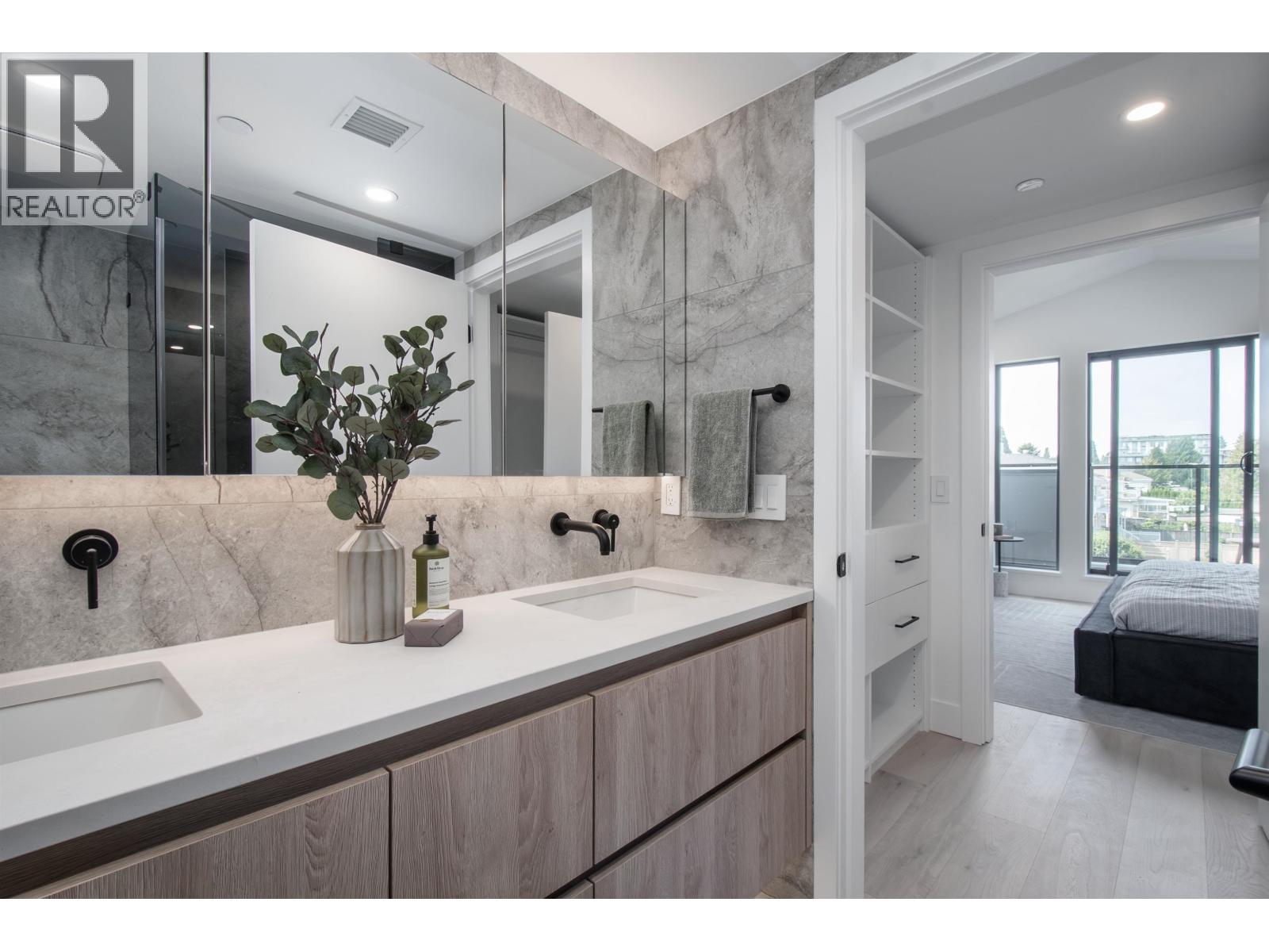 4150 COLUMBIA STREET, Vancouver