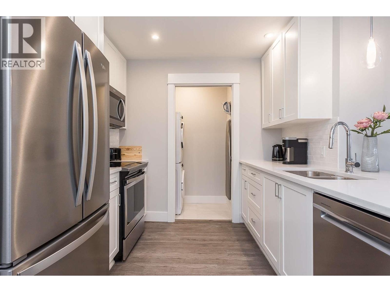 4317 2180 KELLY AVENUE, Port Coquitlam