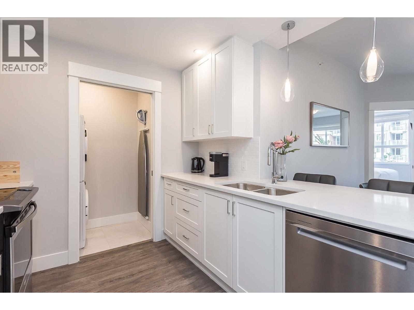 4317 2180 KELLY AVENUE, Port Coquitlam