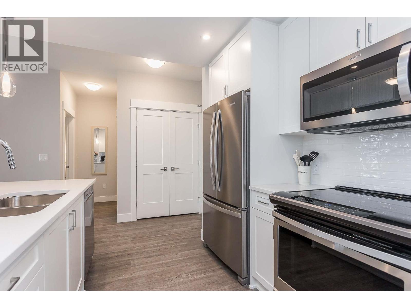 4317 2180 KELLY AVENUE, Port Coquitlam