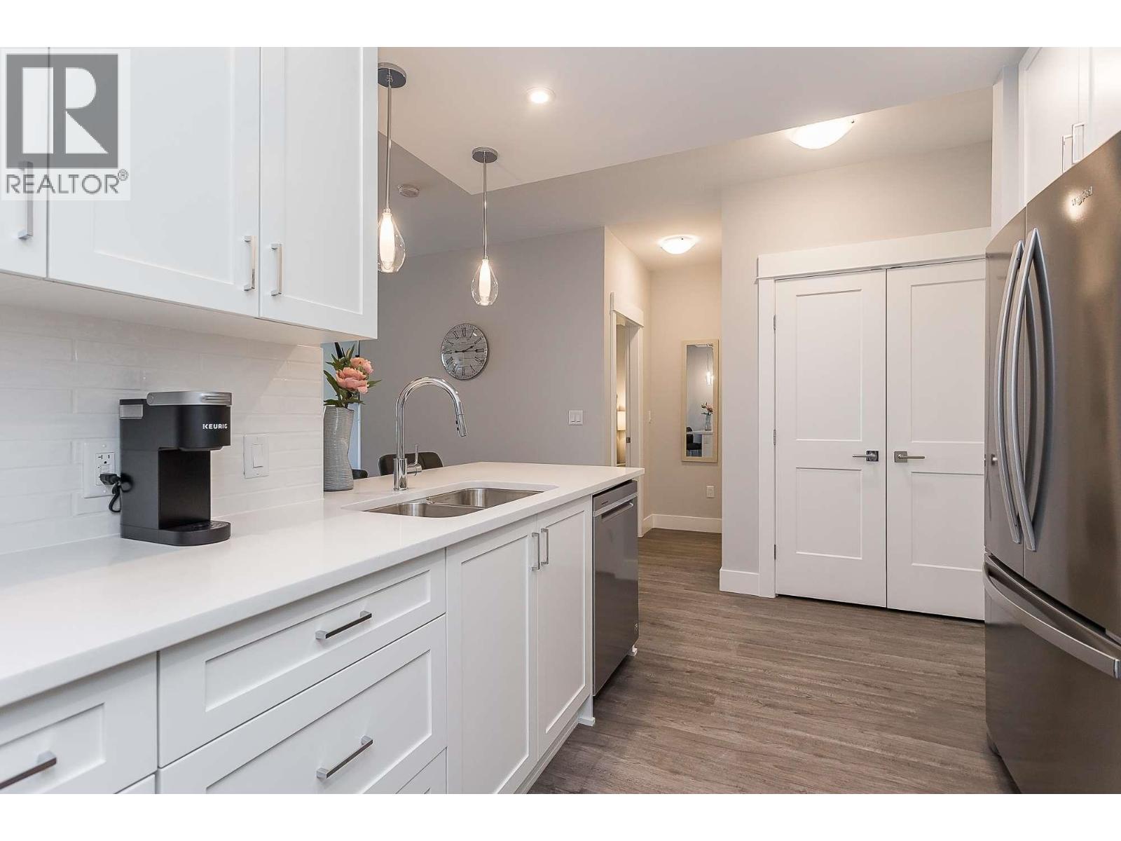 4317 2180 KELLY AVENUE, Port Coquitlam