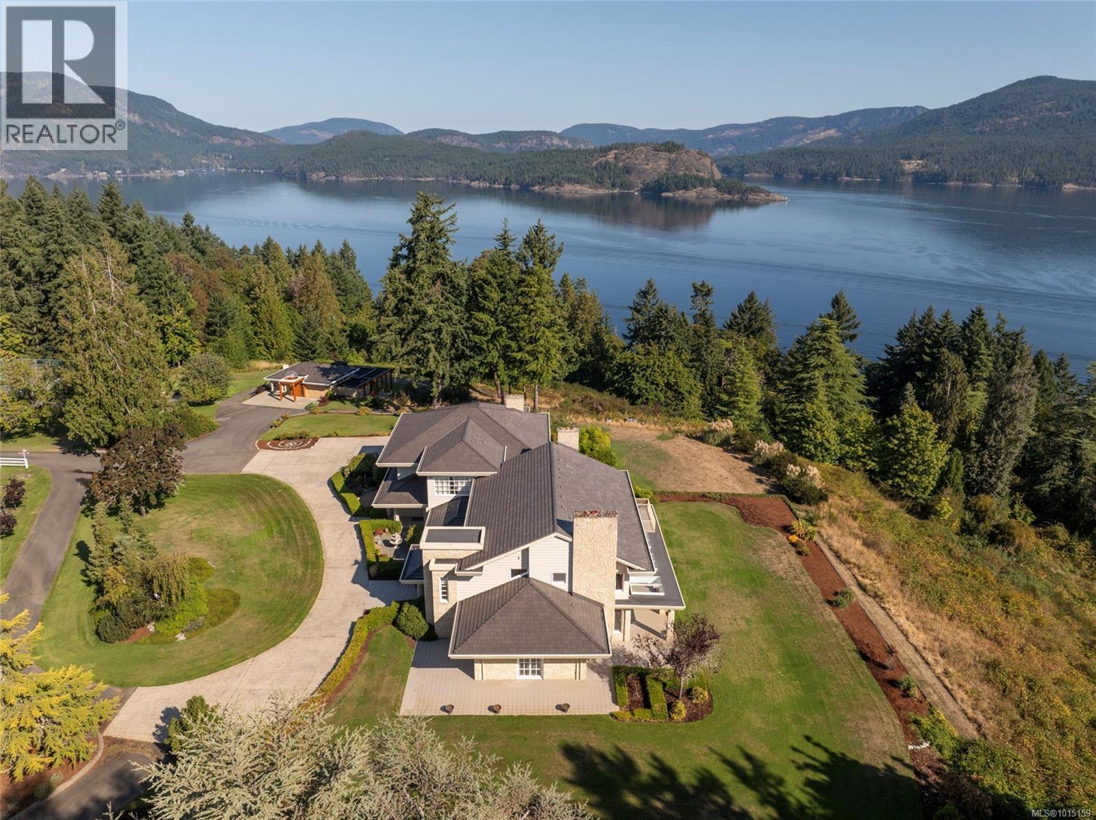 1257 Cherry Point Rd, Cowichan Bay
