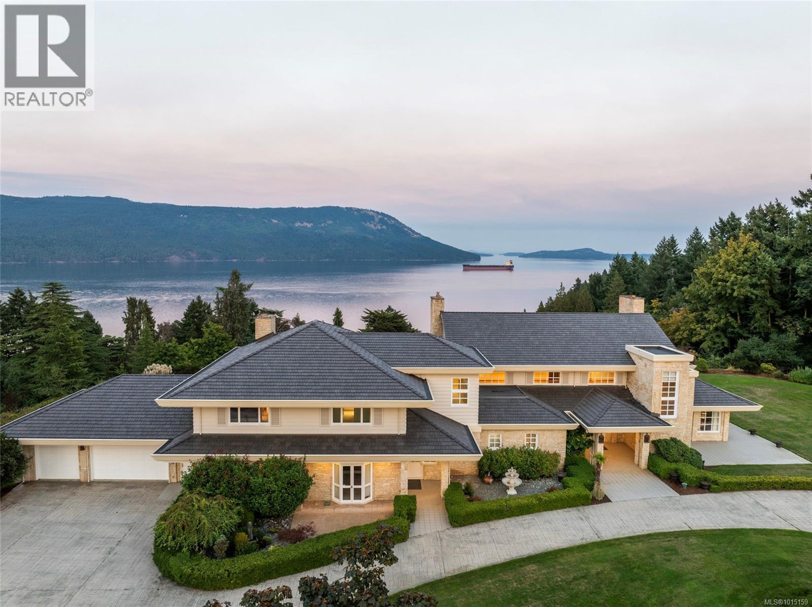 1257 Cherry Point Rd, Cowichan Bay