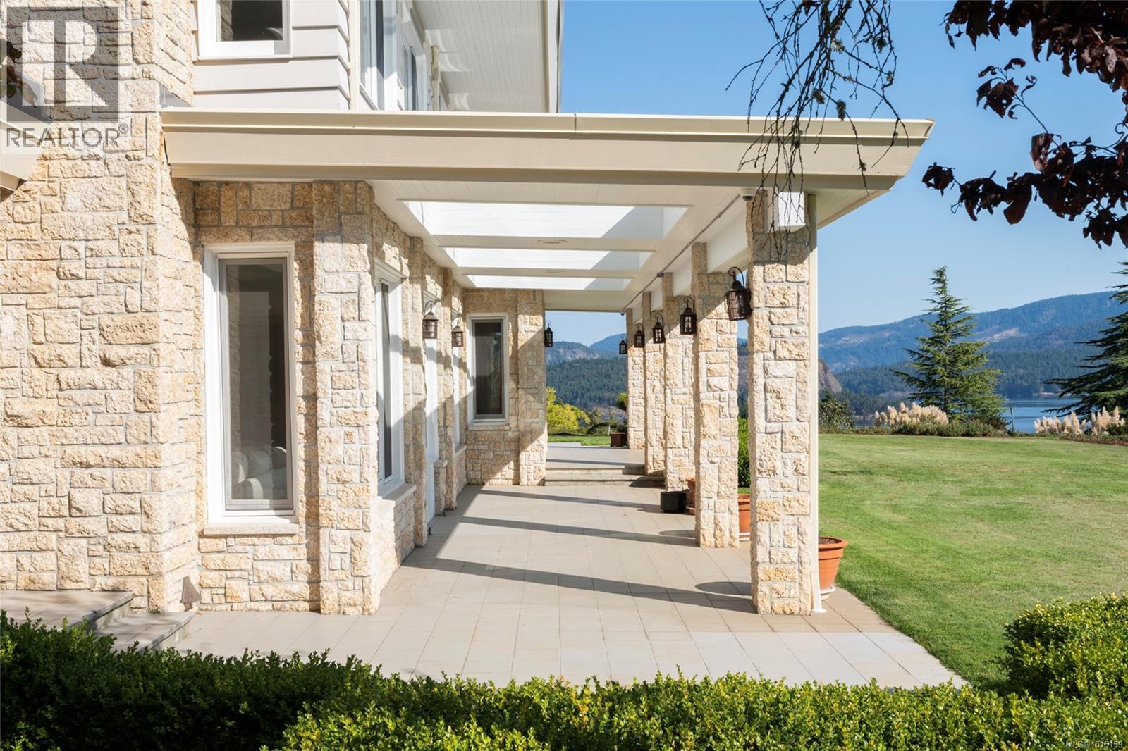 1257 Cherry Point Rd, Cowichan Bay