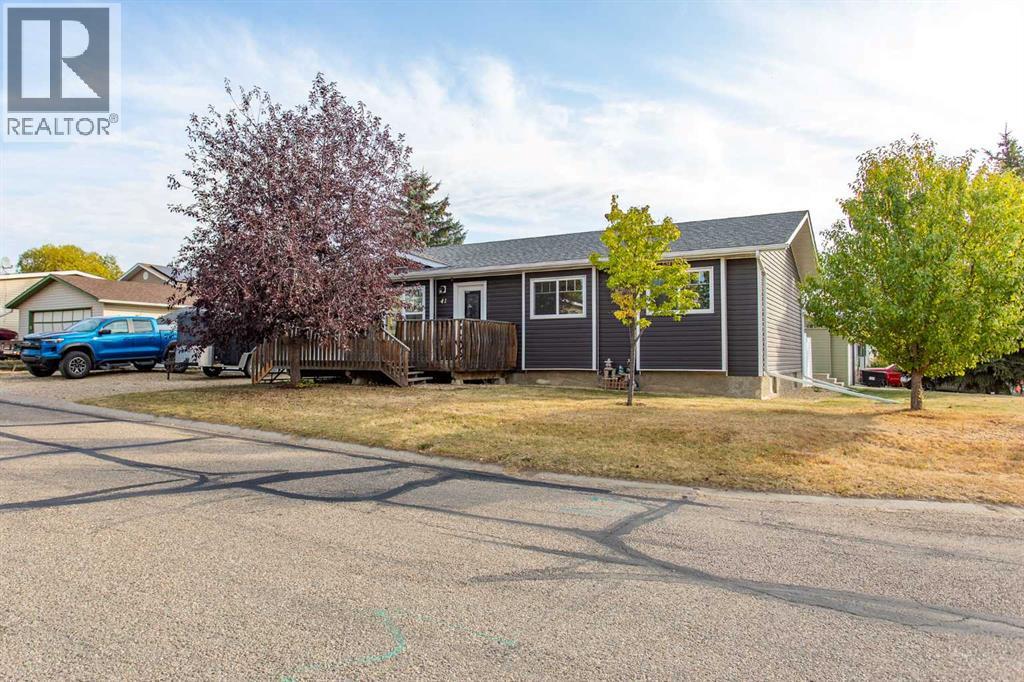 41 Hearthstone Drive, Lacombe