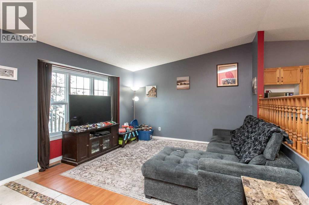 41 Hearthstone Drive, Lacombe