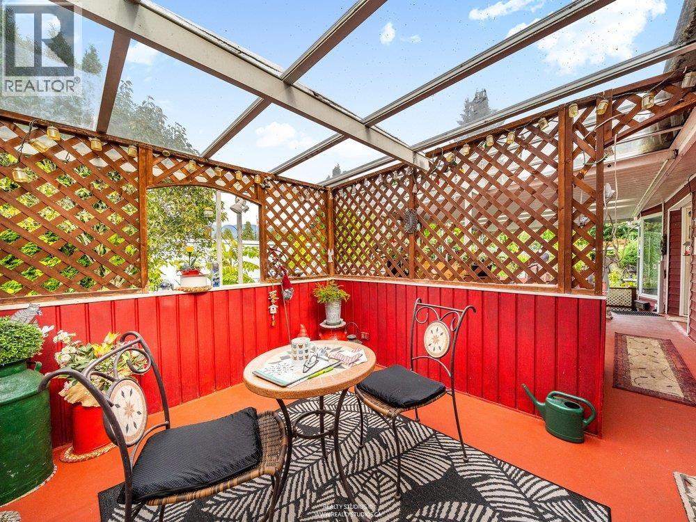 515 TYEE COURT, West Vancouver
