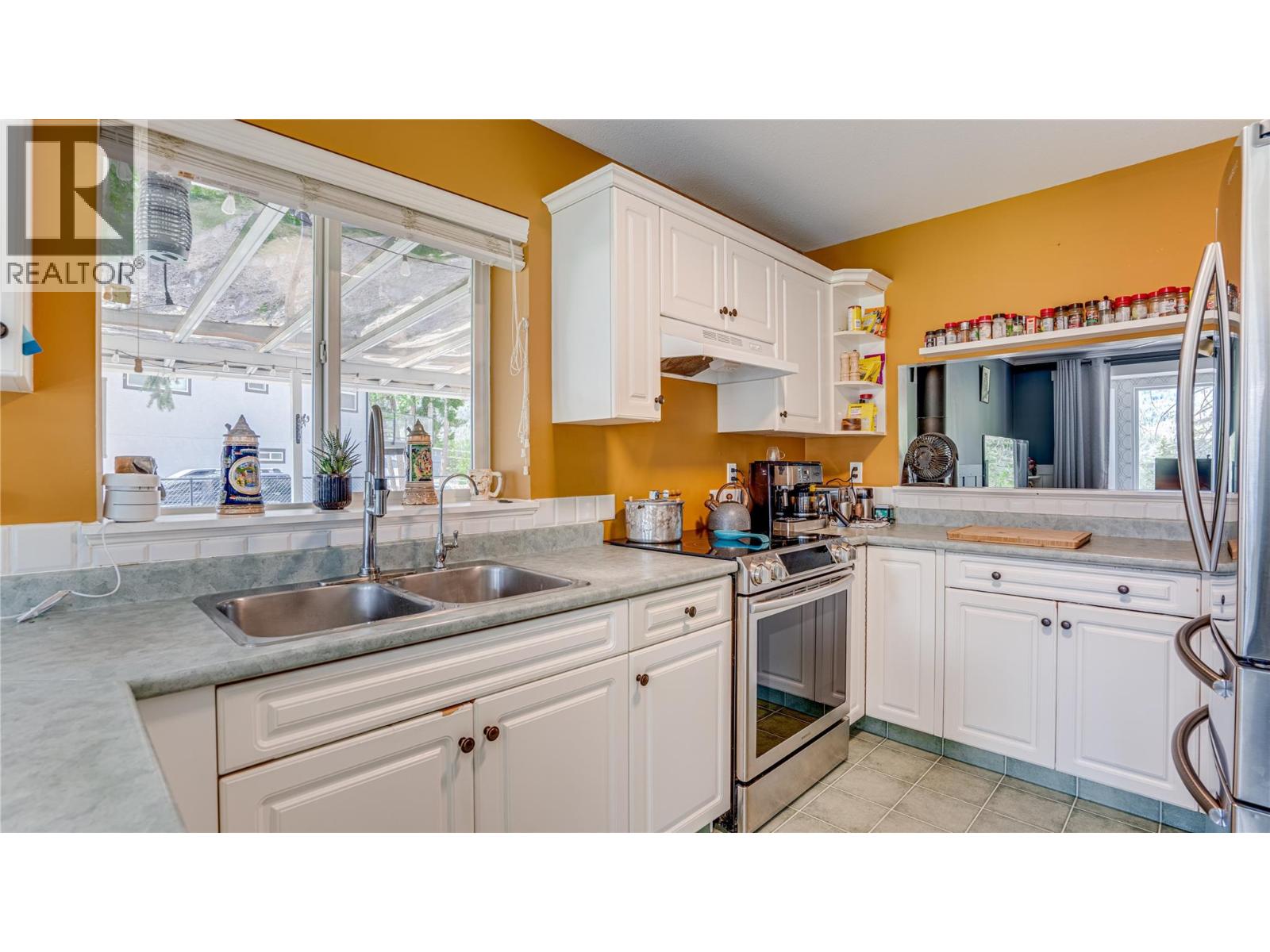  7204 Dunwaters Road, Kelowna