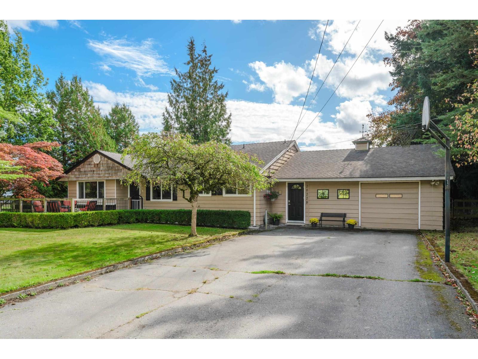 20228 8 AVENUE, Langley
