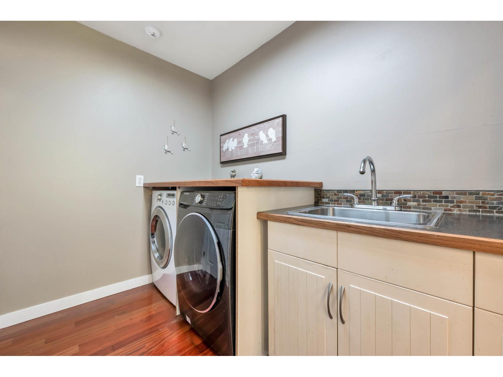 20228 8 AVENUE, Langley