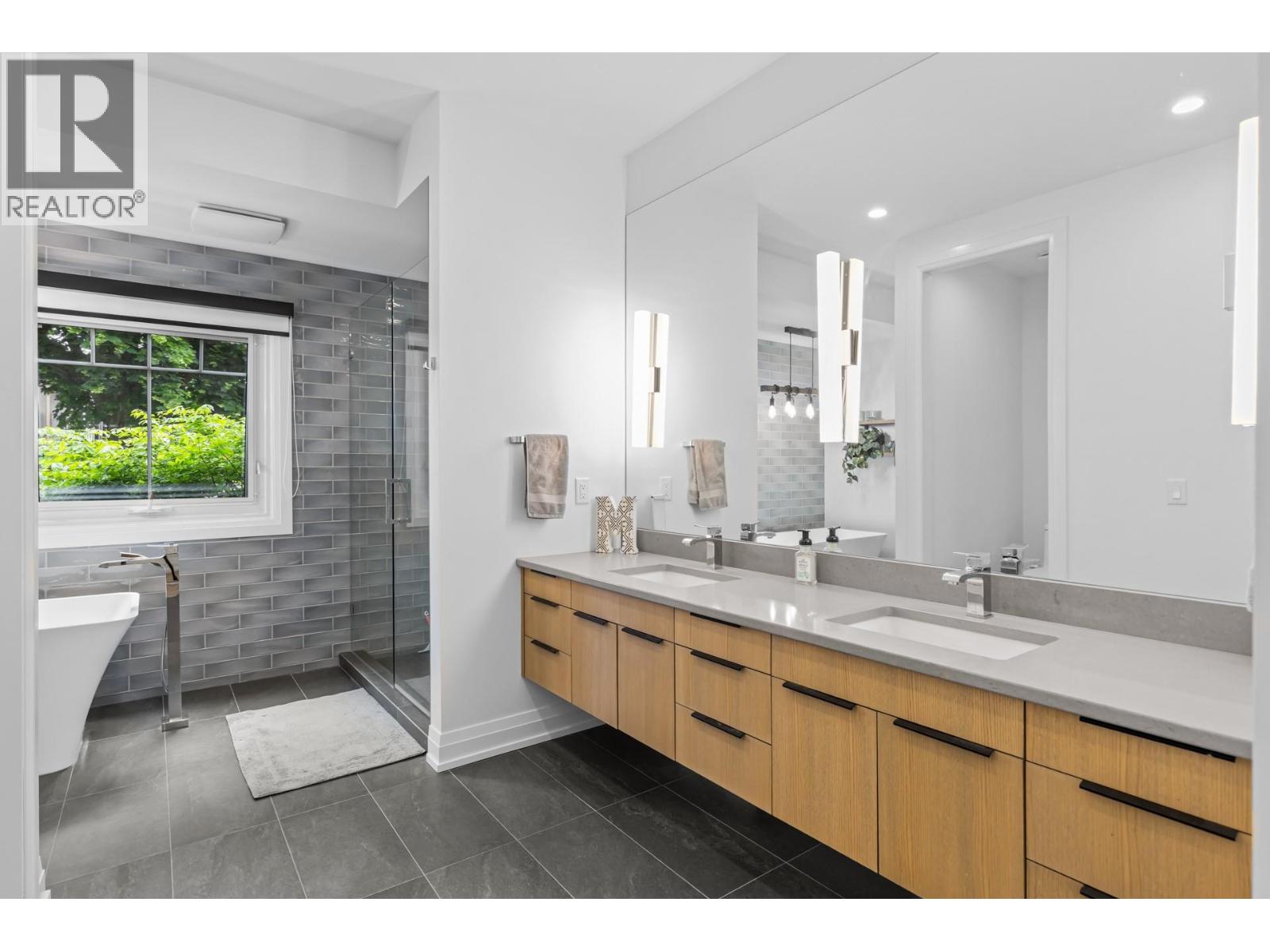  1476 Westridge Court, Kelowna