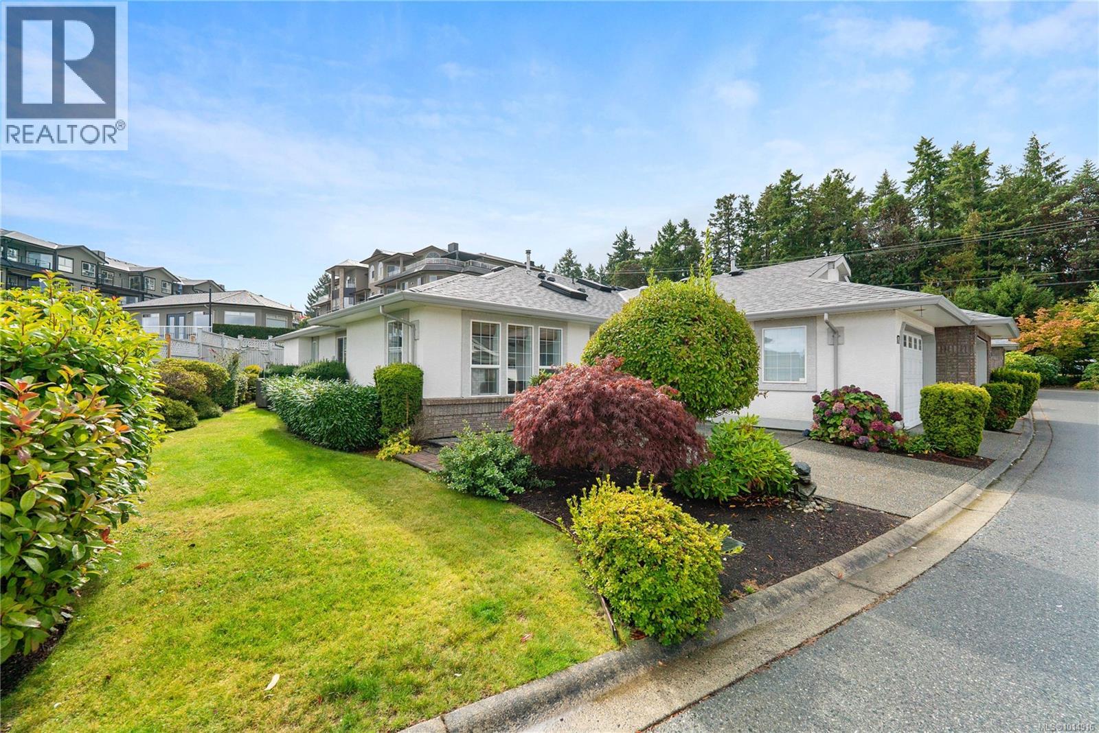 17 6595 Groveland Dr, Nanaimo