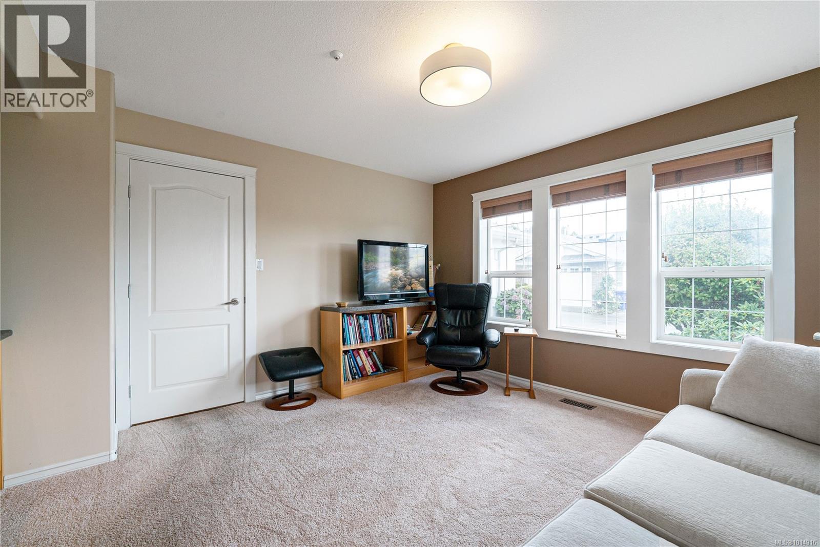 17 6595 Groveland Dr, Nanaimo