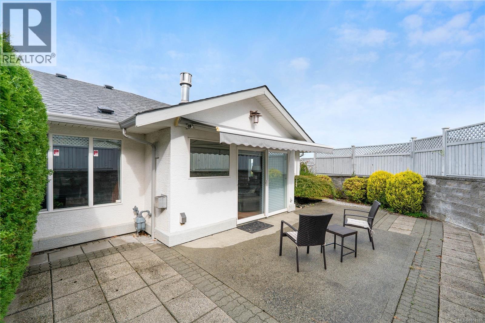 17 6595 Groveland Dr, Nanaimo