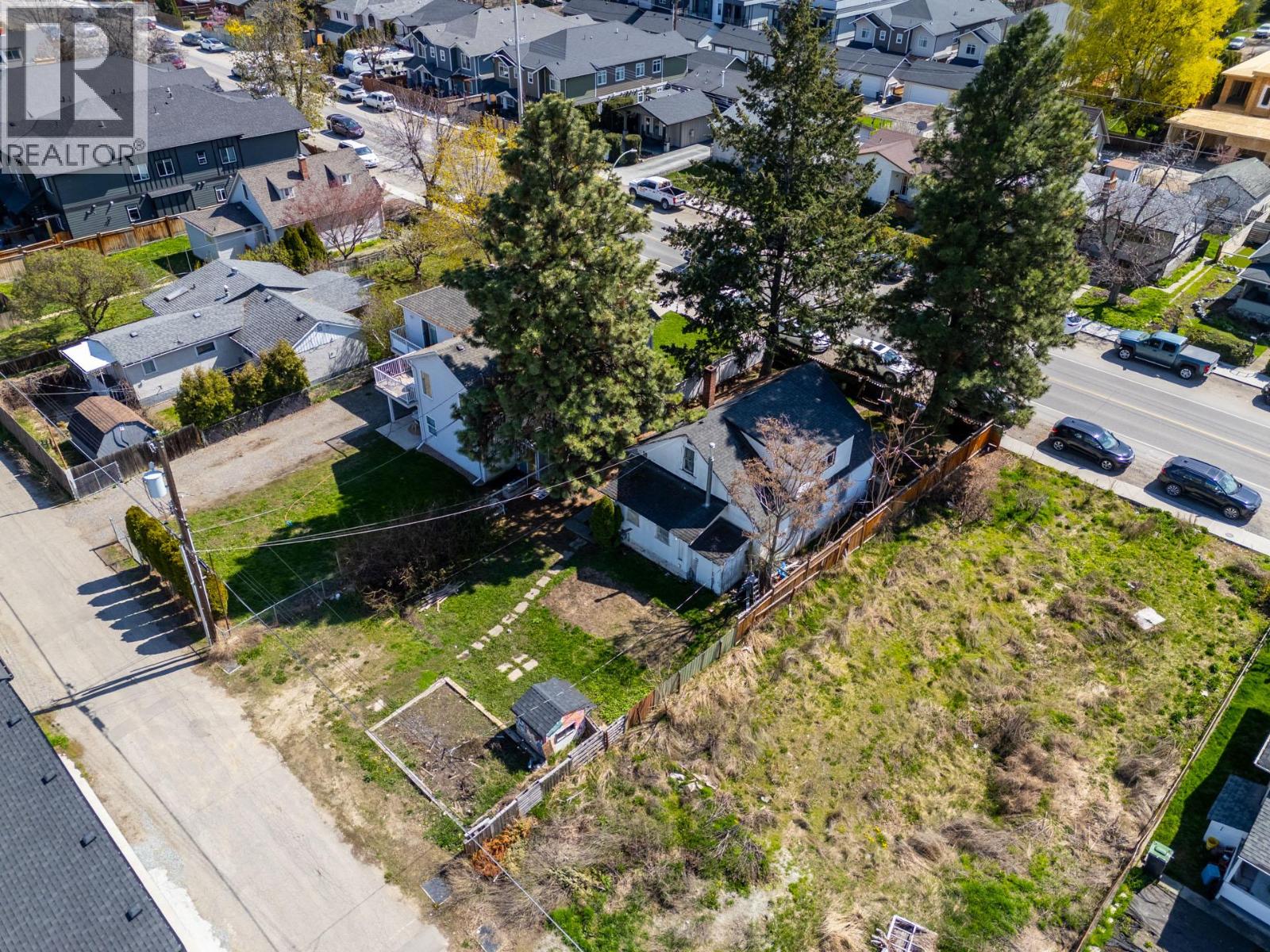 790 Cadder Avenue, Kelowna