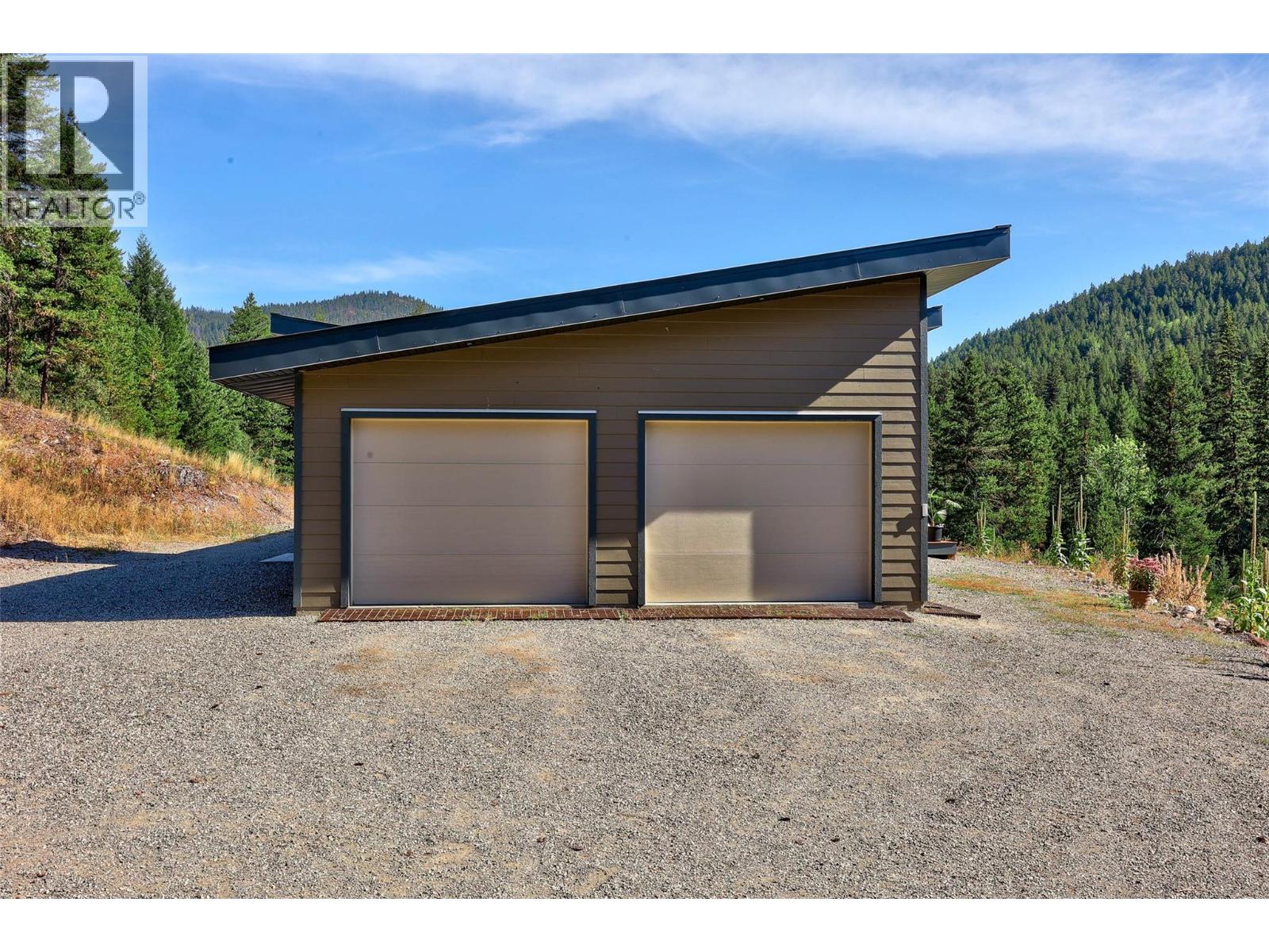 10076 Tranquille-Criss Creek Road, Kamloops