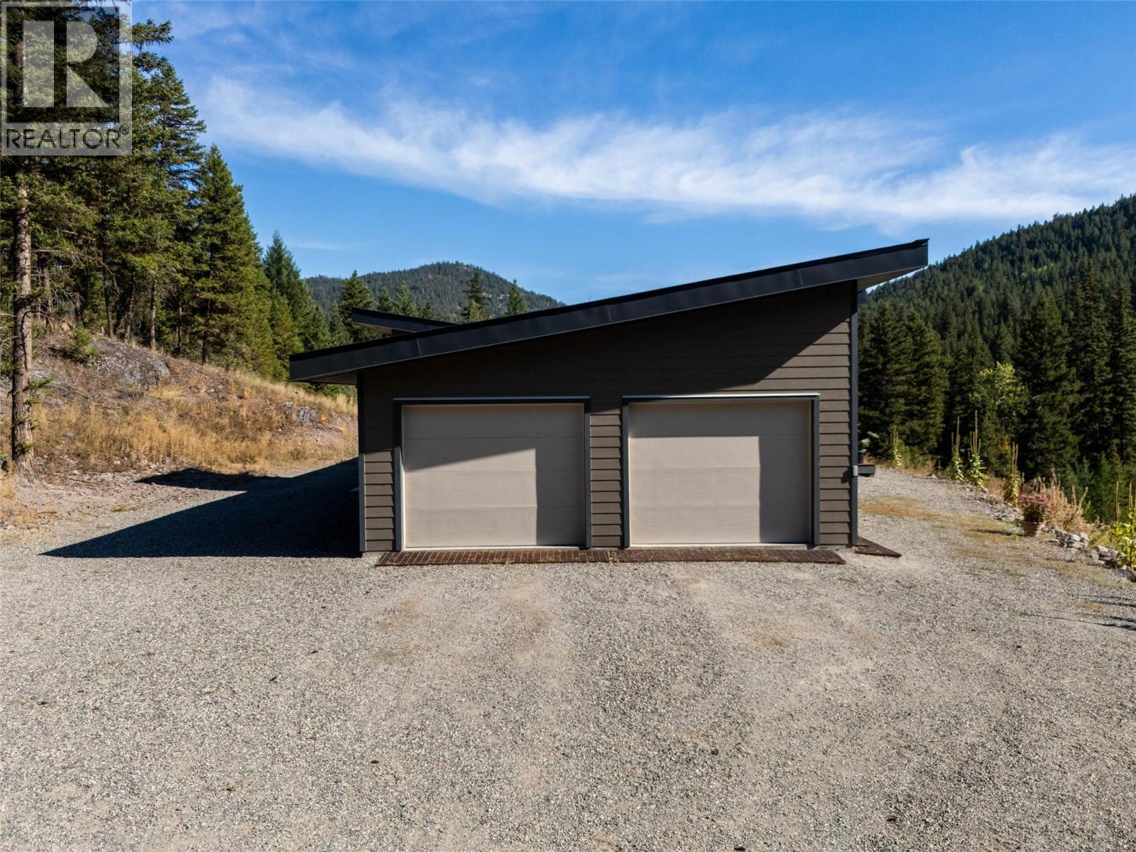 10076 Tranquille-Criss Creek Road, Kamloops