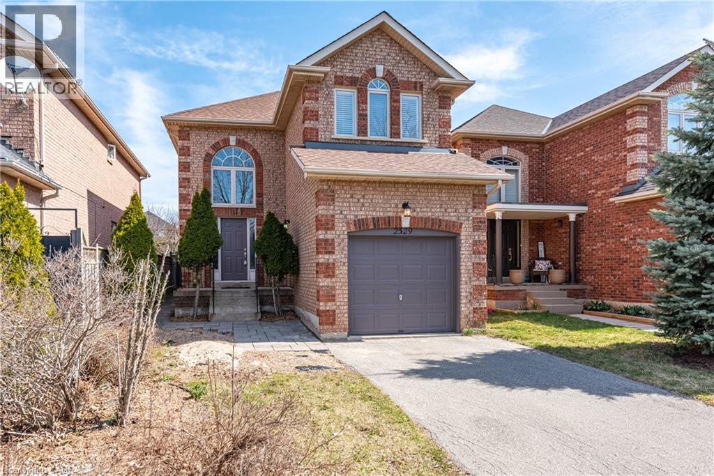 2529 LONGRIDGE Crescent