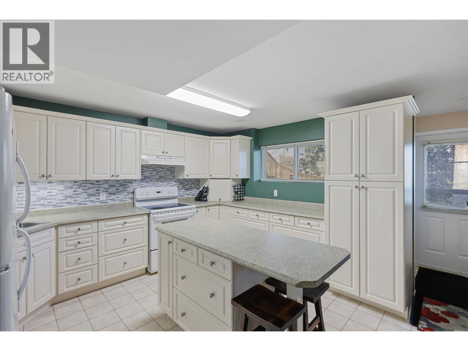 225 Sunhill Court, Kamloops