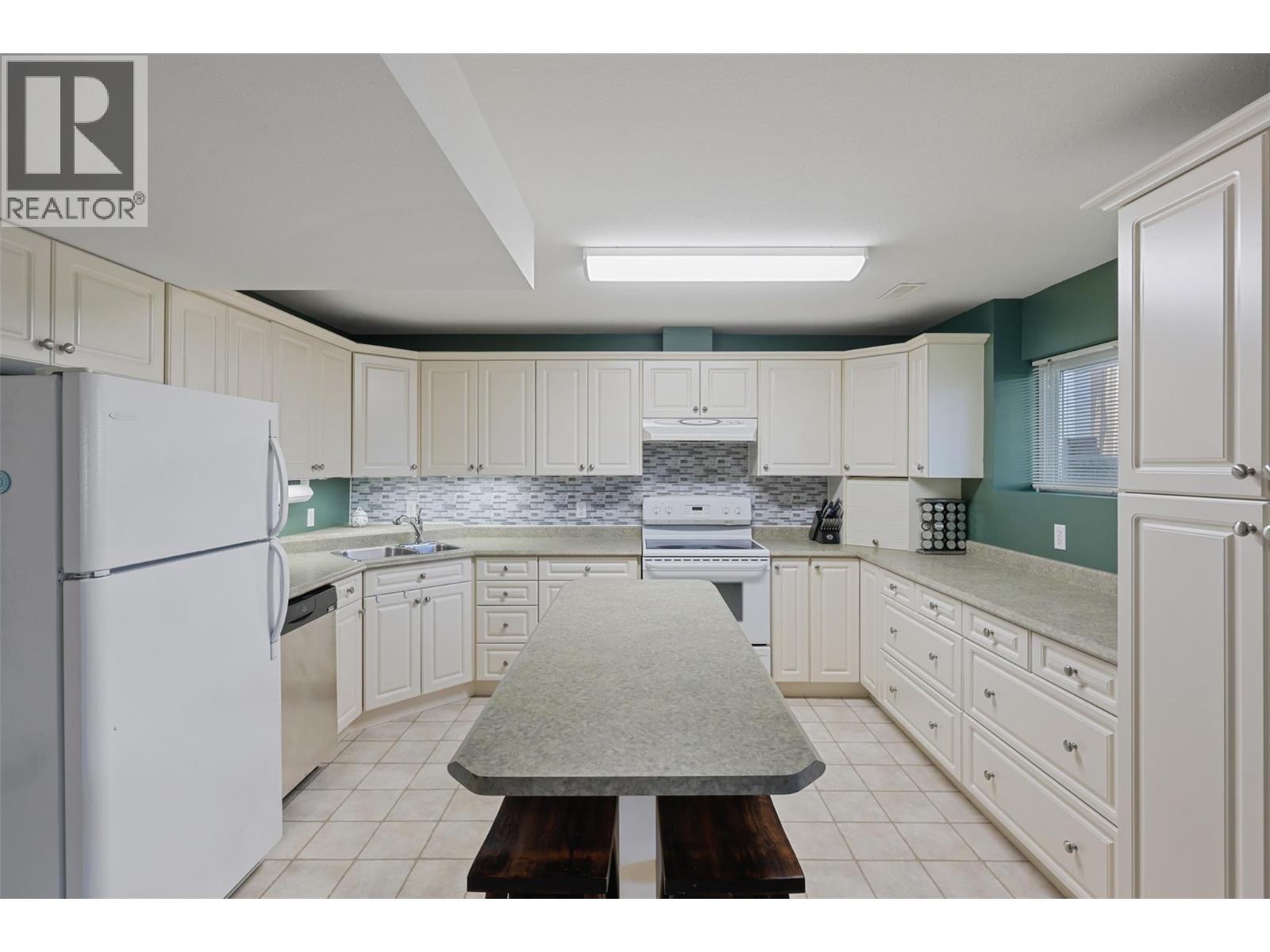 225 Sunhill Court, Kamloops