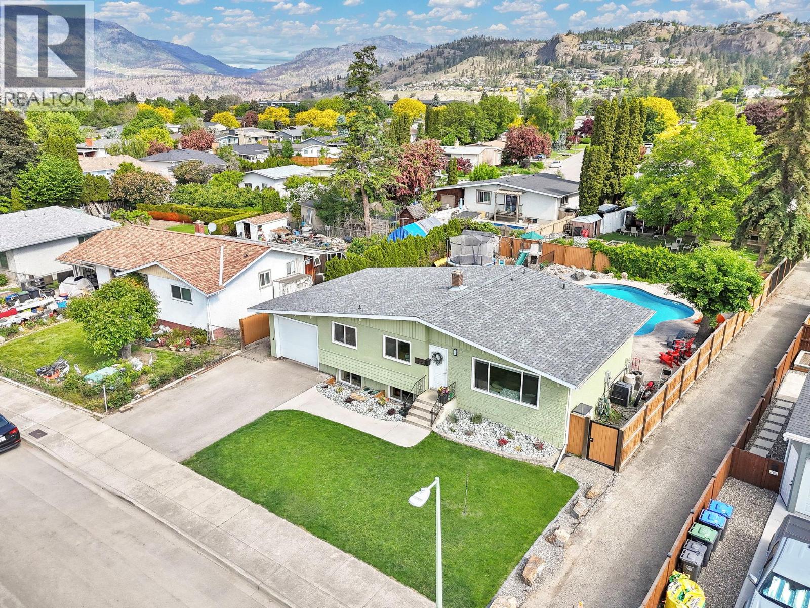  1224 Lawson Avenue, Kelowna
