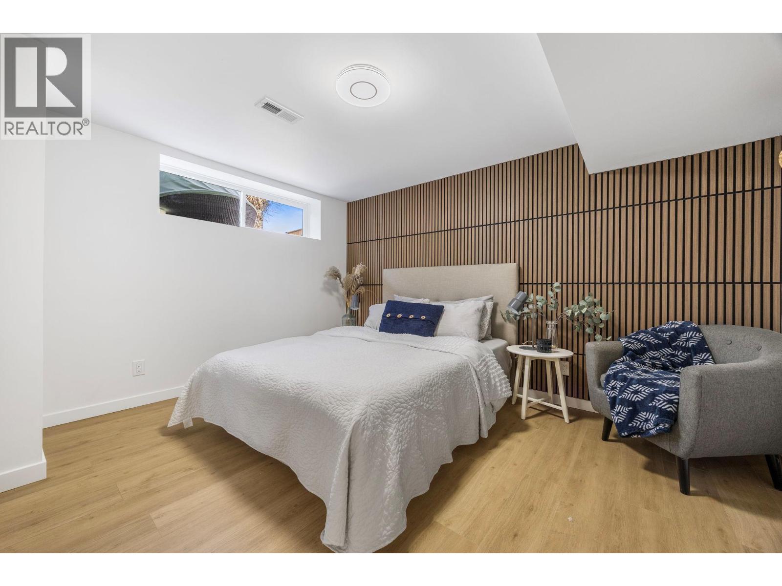  1224 Lawson Avenue, Kelowna