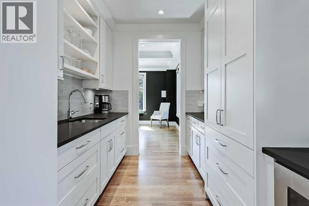 Single Family House for Sale in  Granville Crescent SW Glendale Calgary 