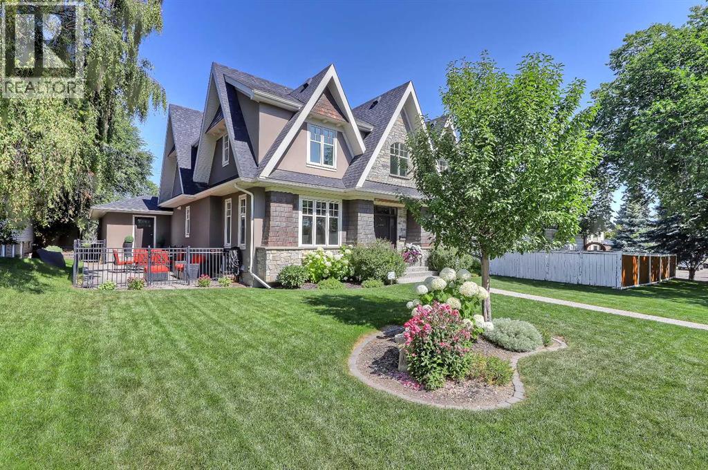 Single Family House for Sale in  Granville Crescent SW Glendale Calgary 