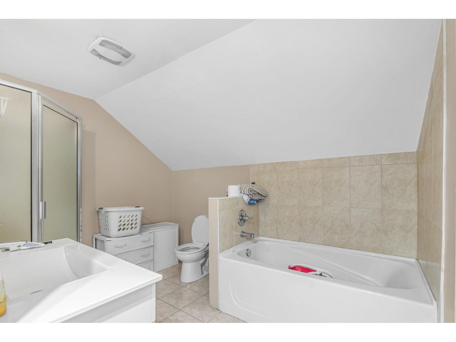 13906 68 AVENUE, Surrey