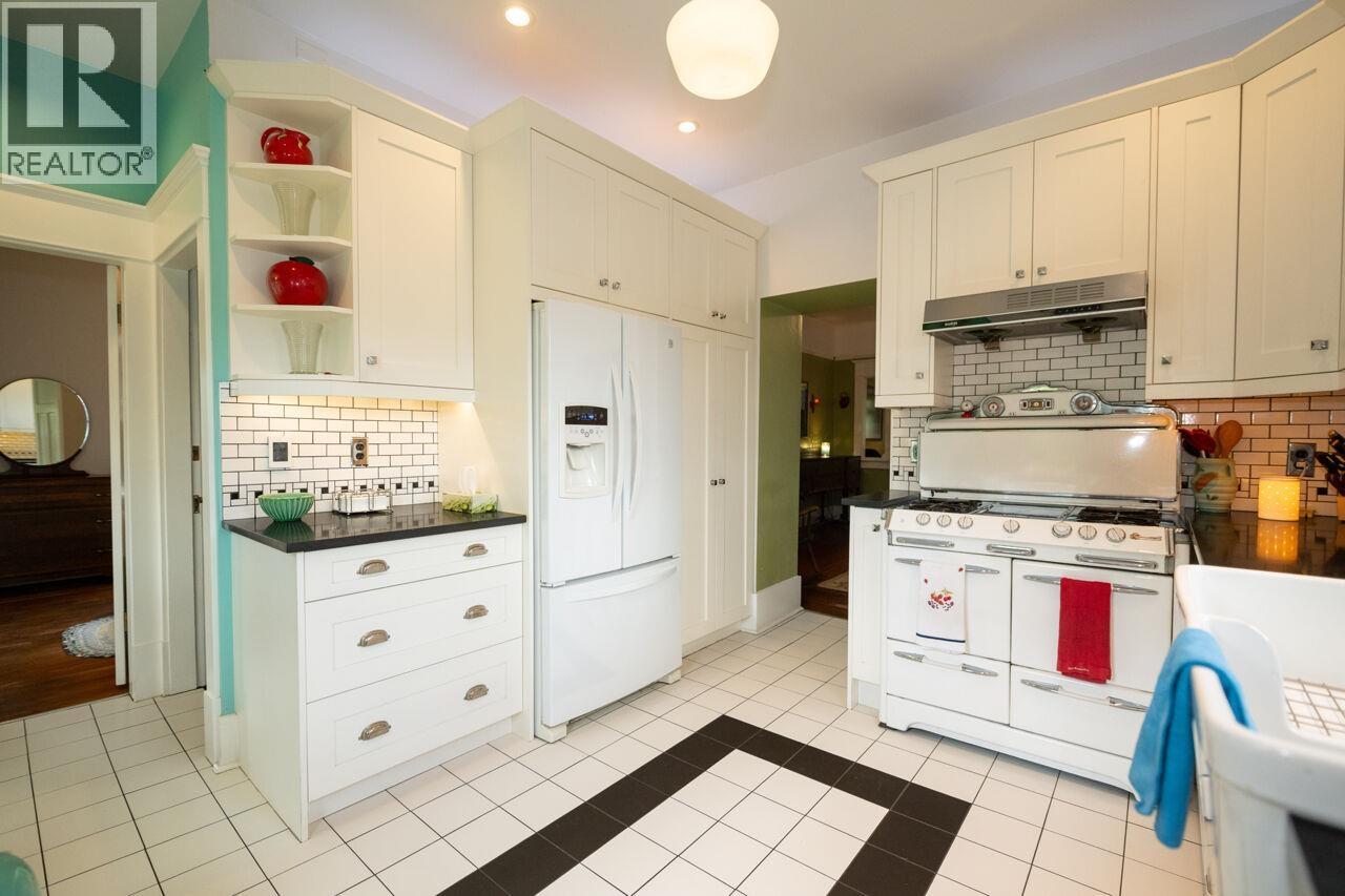 2659 OXFORD STREET, Vancouver