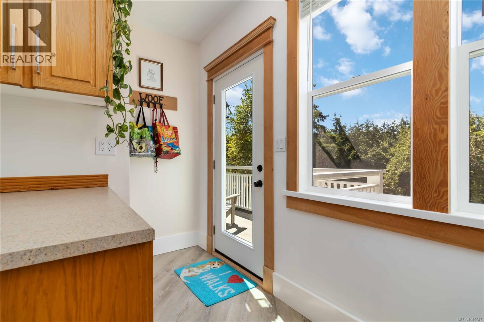  149 Maddock Avenue West, Saanich