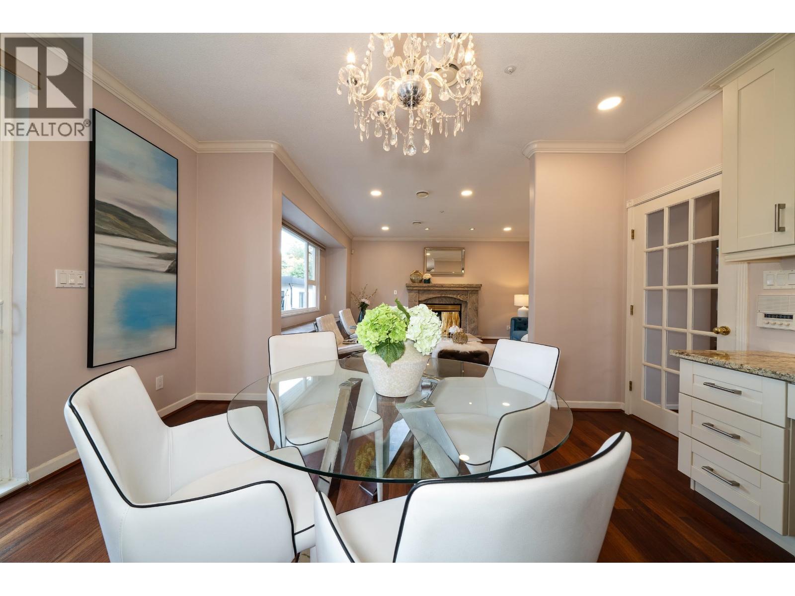 4255 W 15TH AVENUE, Vancouver