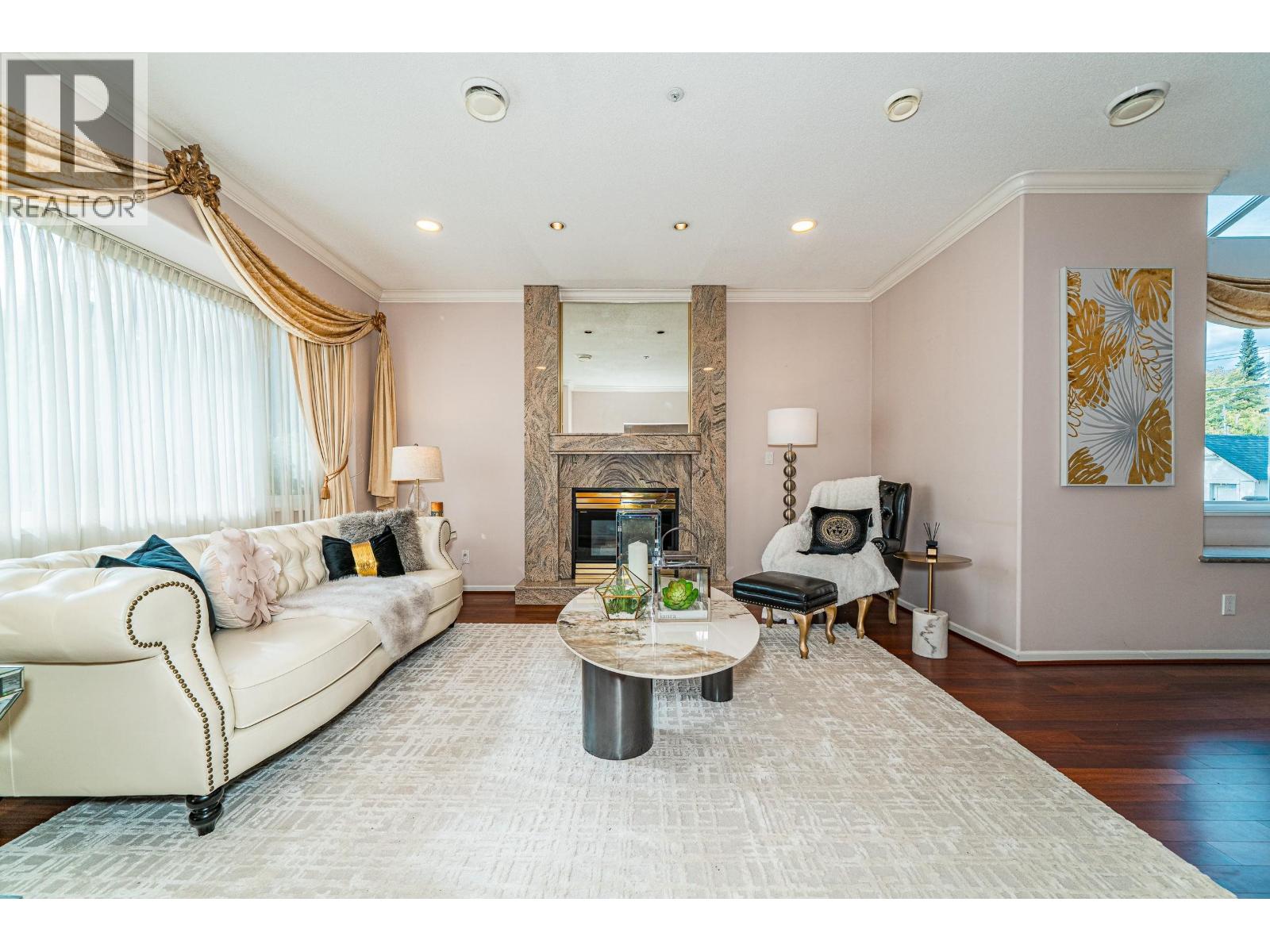 4255 W 15TH AVENUE, Vancouver