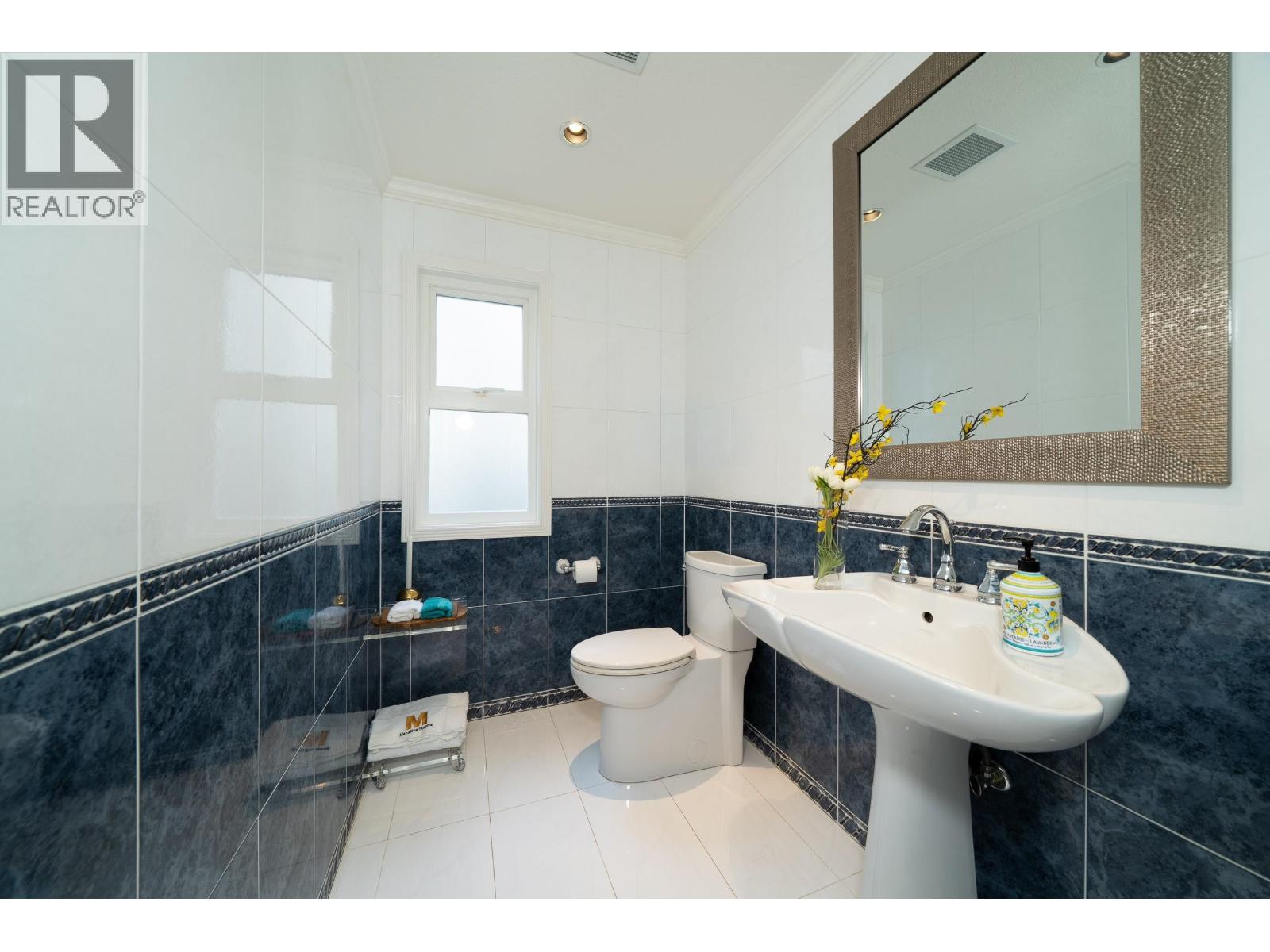 4255 W 15TH AVENUE, Vancouver