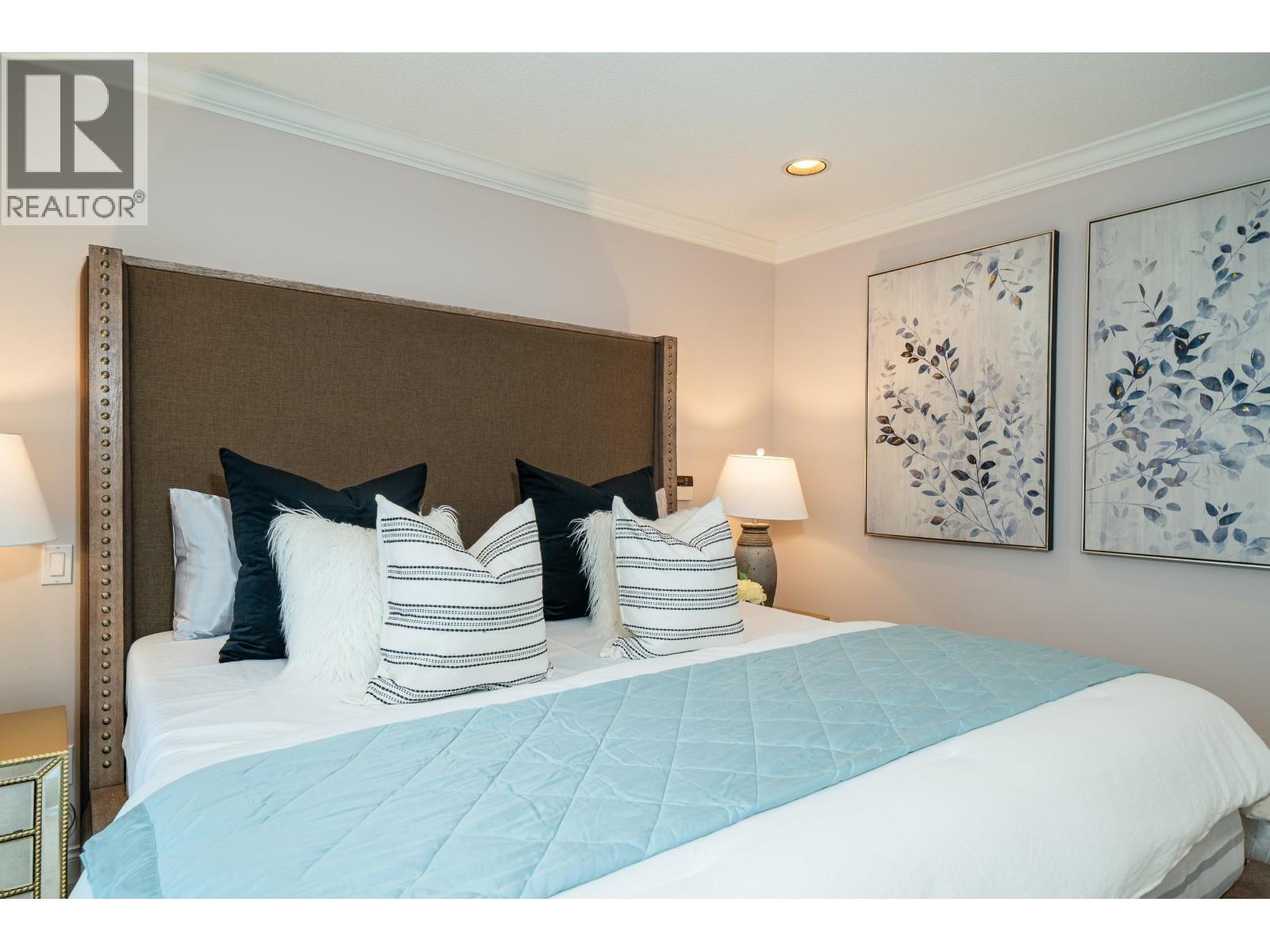4255 W 15TH AVENUE, Vancouver