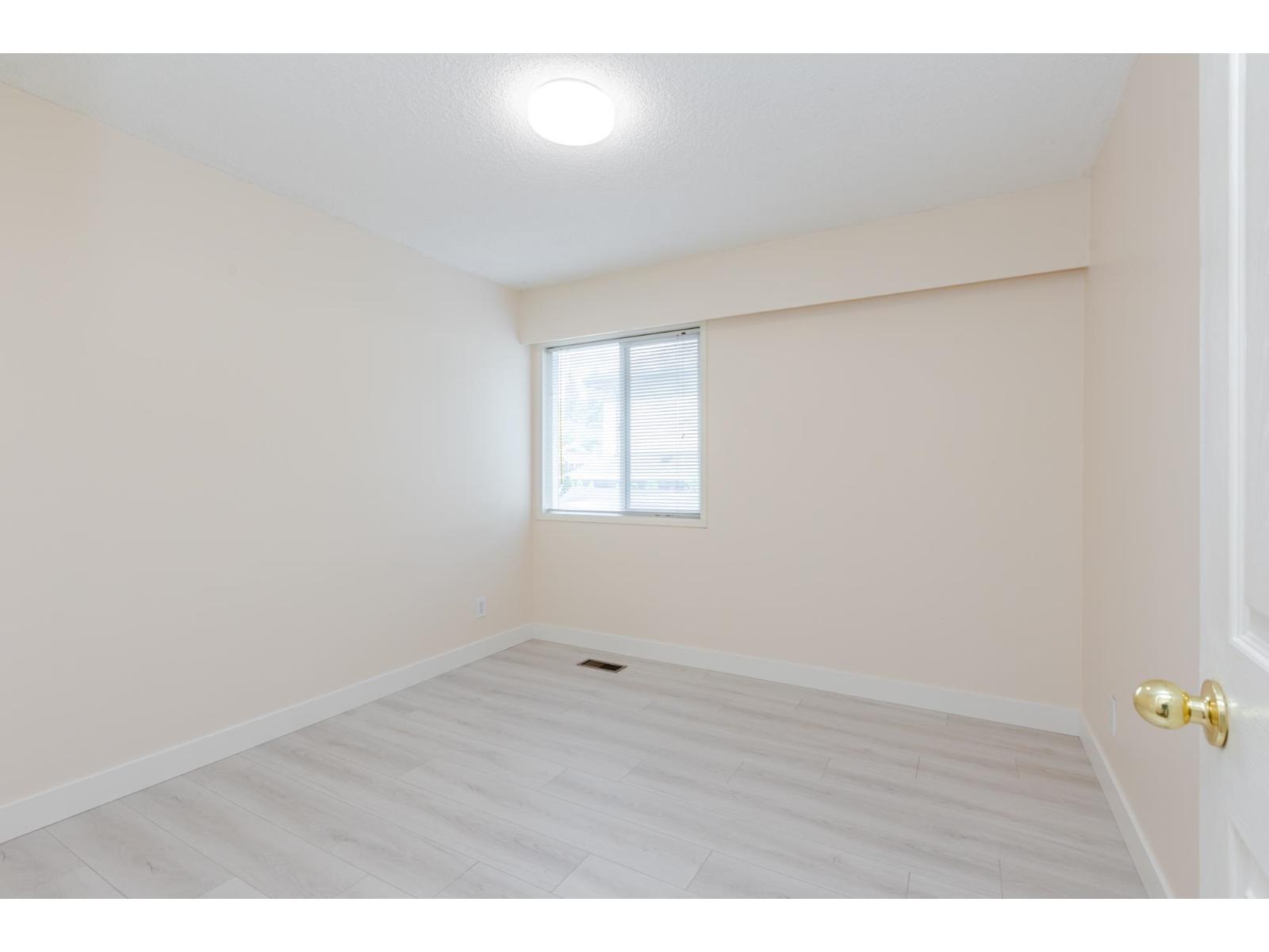 12343 NEW MCLELLAN ROAD, Surrey
