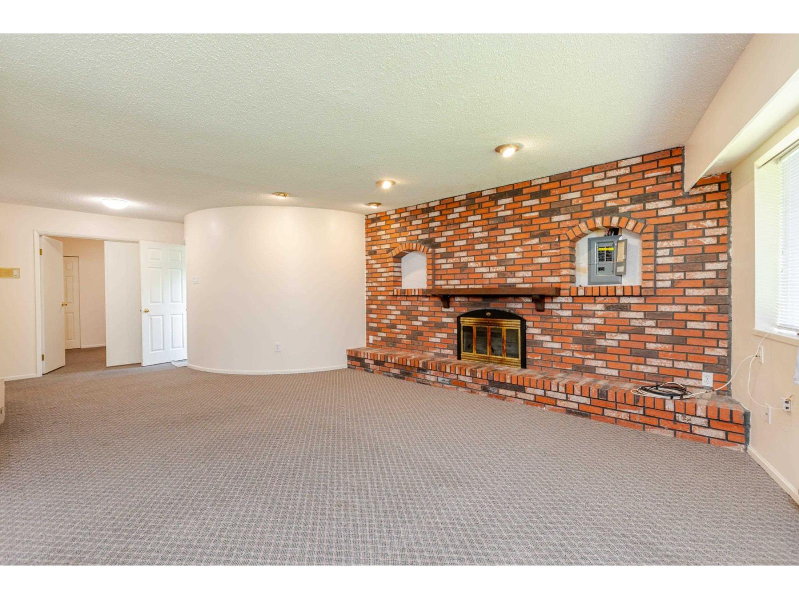 12343 NEW MCLELLAN ROAD, Surrey