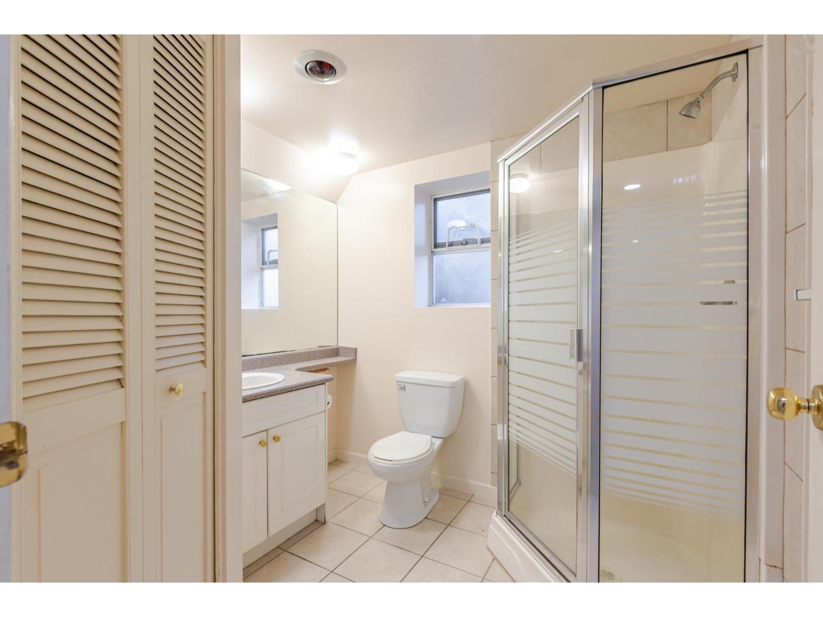 12343 NEW MCLELLAN ROAD, Surrey