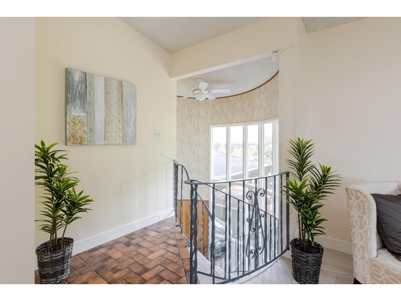 12343 NEW MCLELLAN ROAD, Surrey