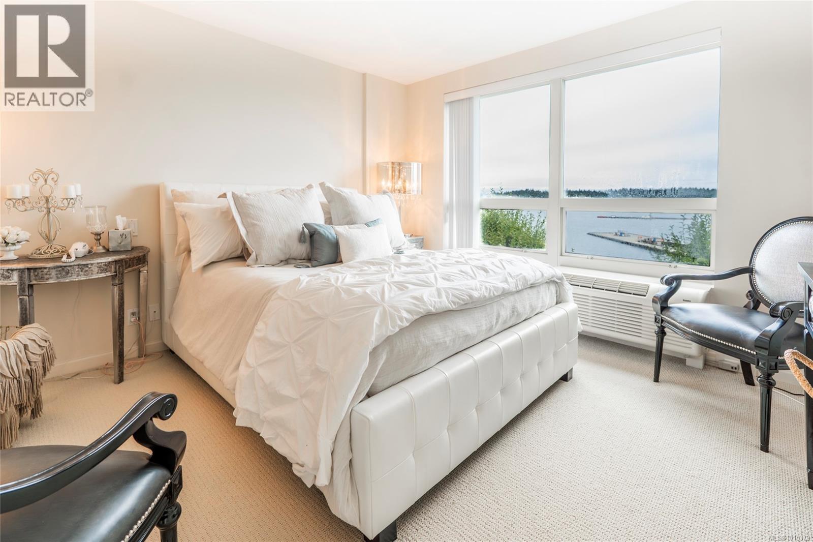 12 38 Front St, Nanaimo