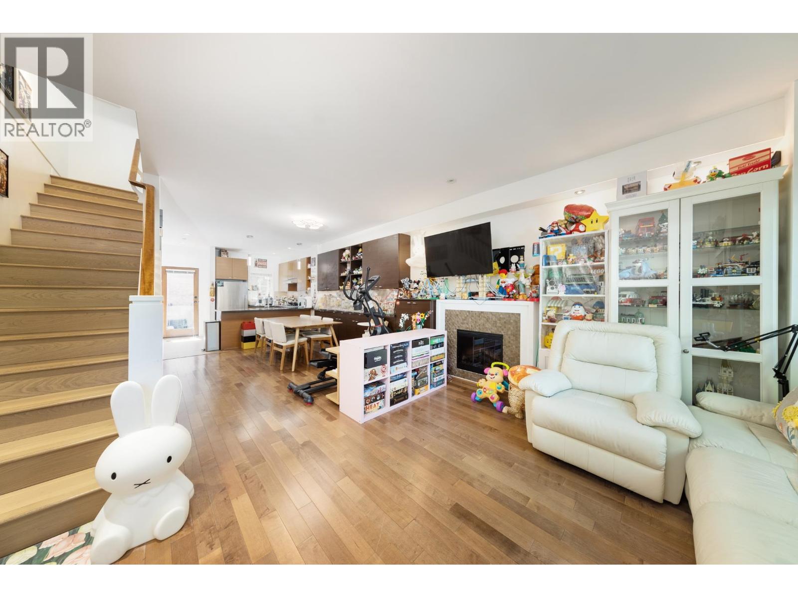 1016 W 45TH AVENUE, Vancouver