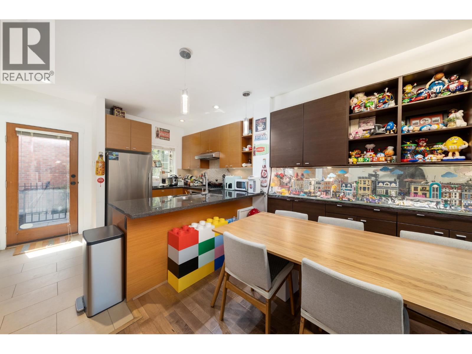 1016 W 45TH AVENUE, Vancouver