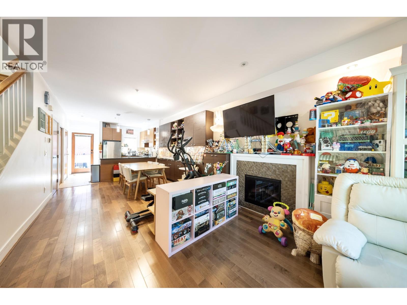 1016 W 45TH AVENUE, Vancouver