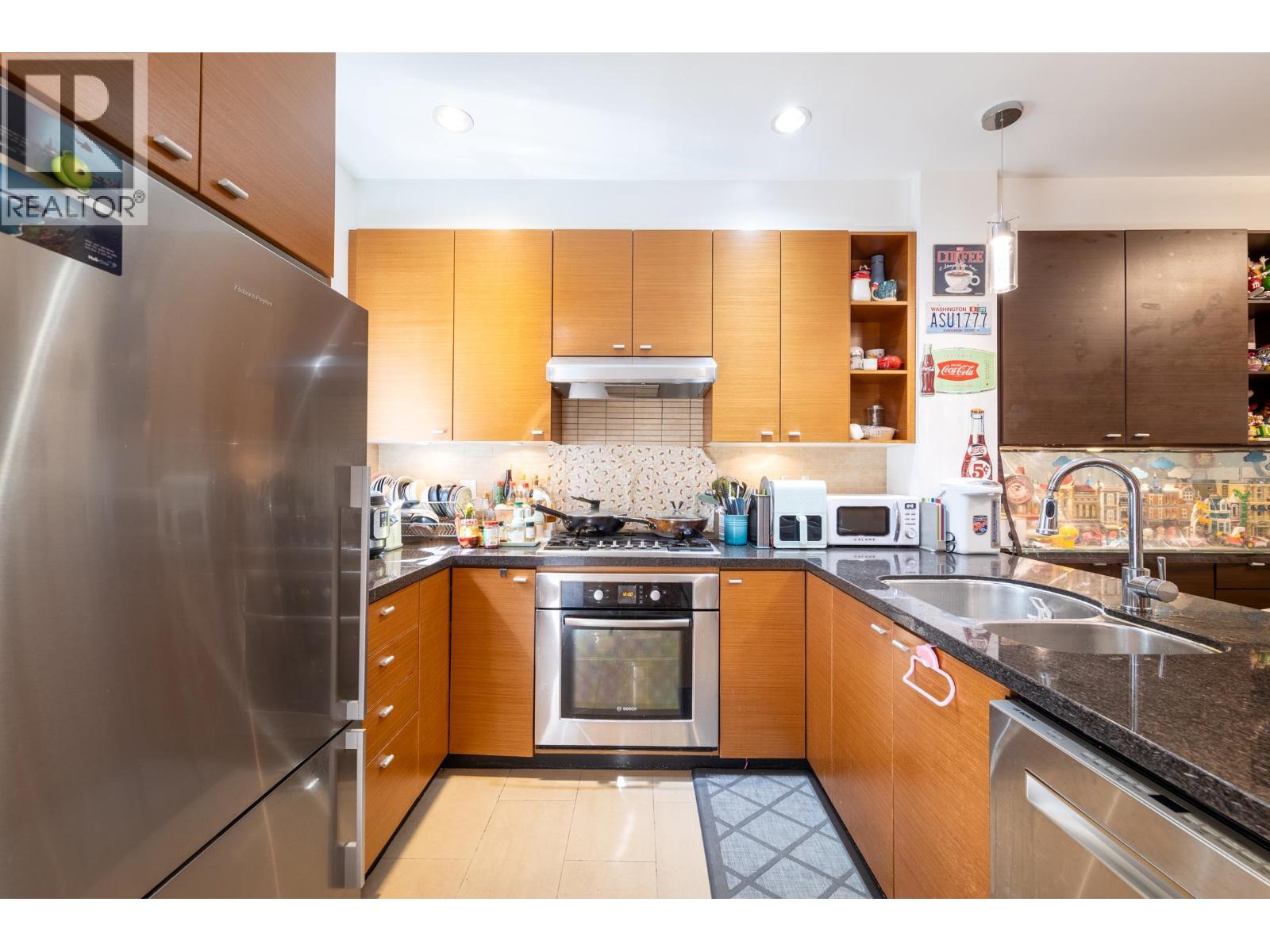 1016 W 45TH AVENUE, Vancouver