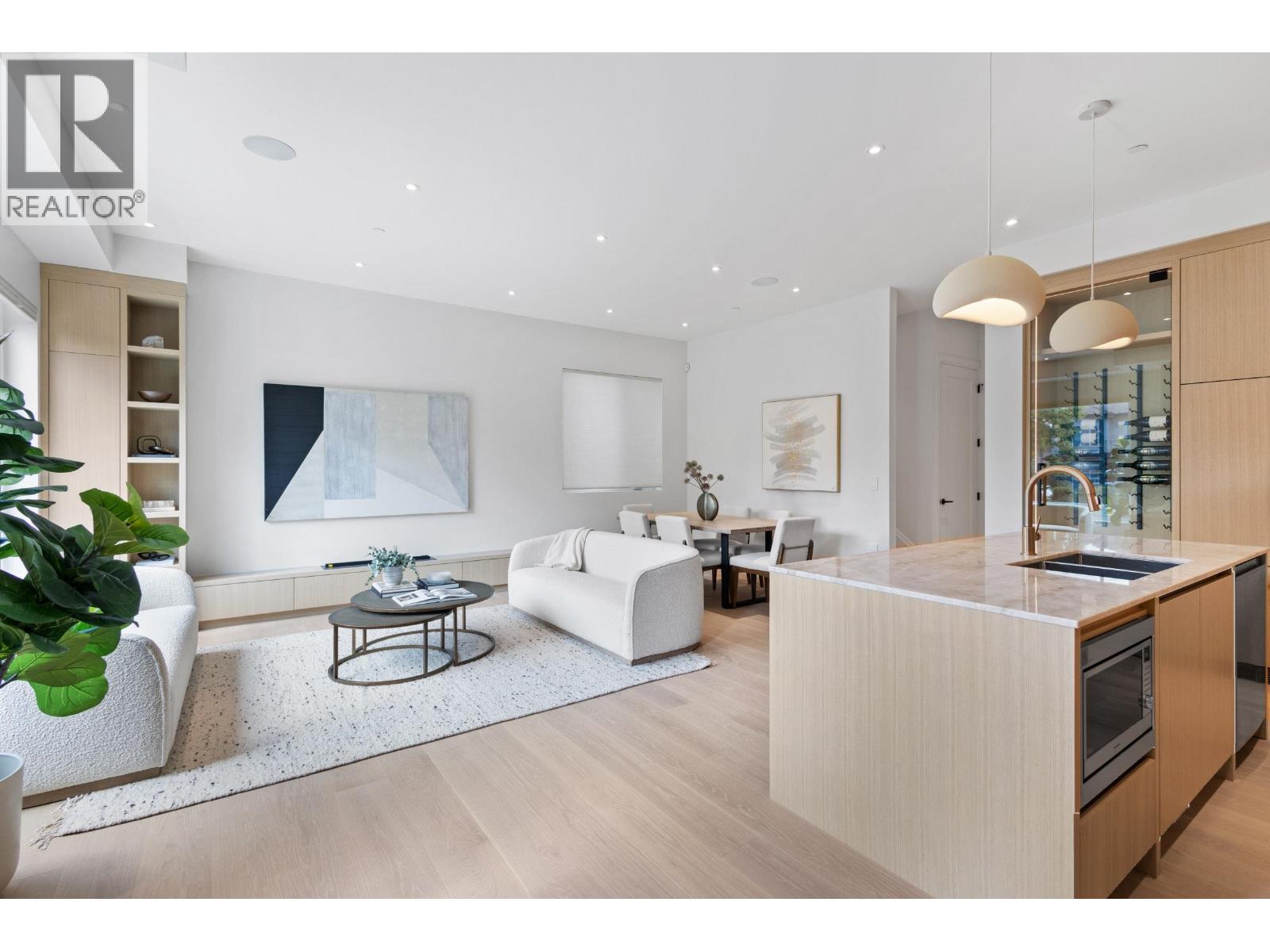 1 1243 E 27TH AVENUE, Vancouver