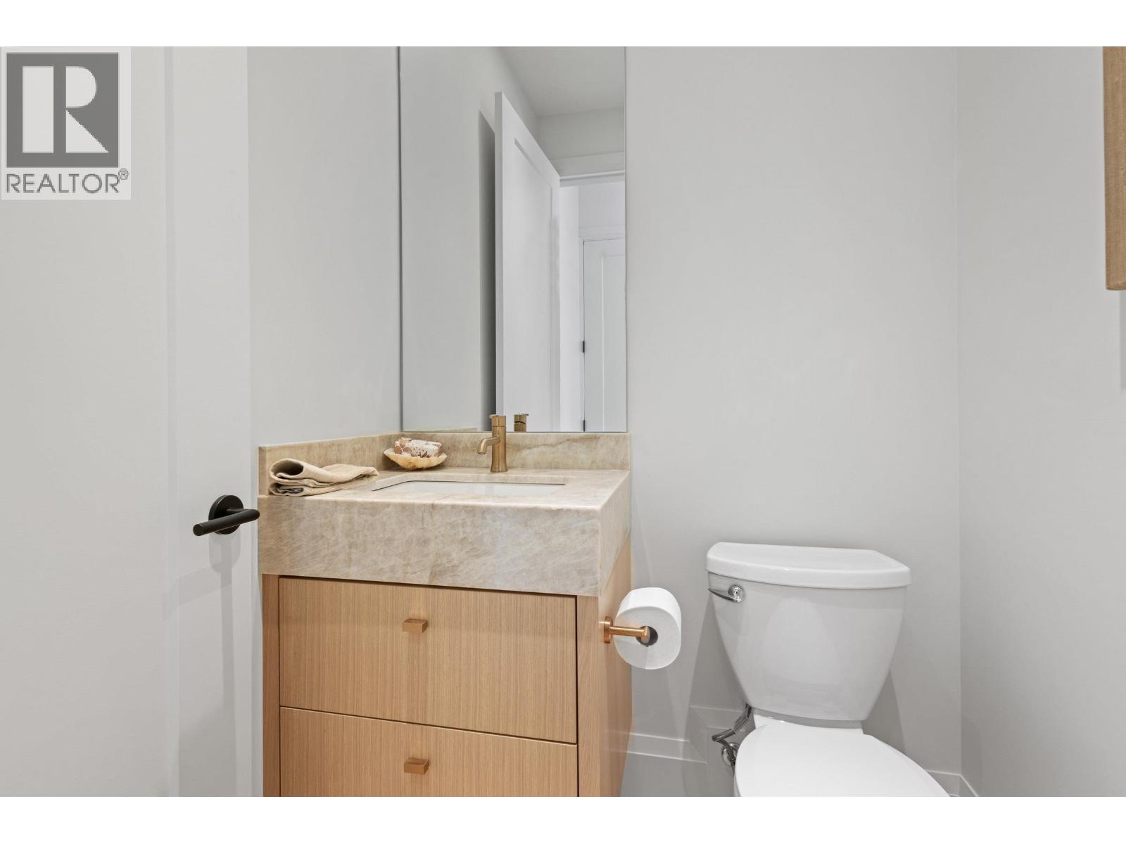 1 1243 E 27TH AVENUE, Vancouver