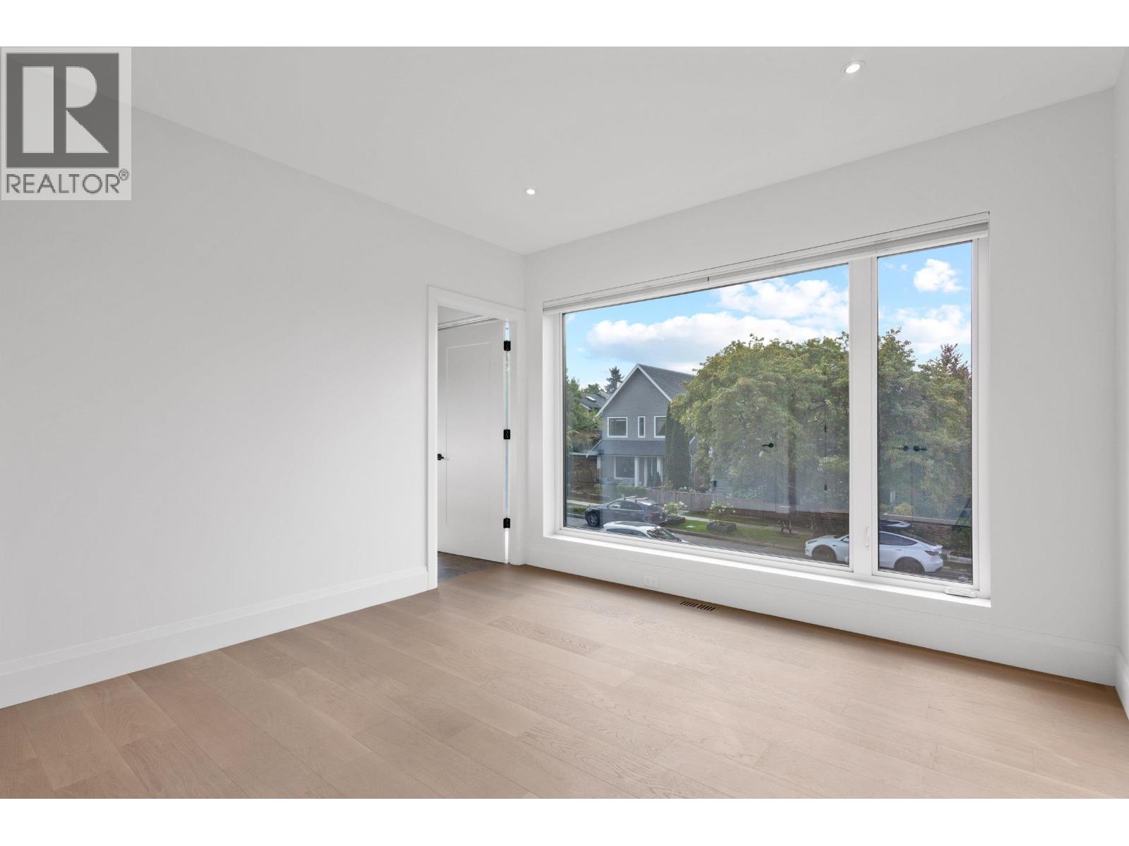 1 1243 E 27TH AVENUE, Vancouver