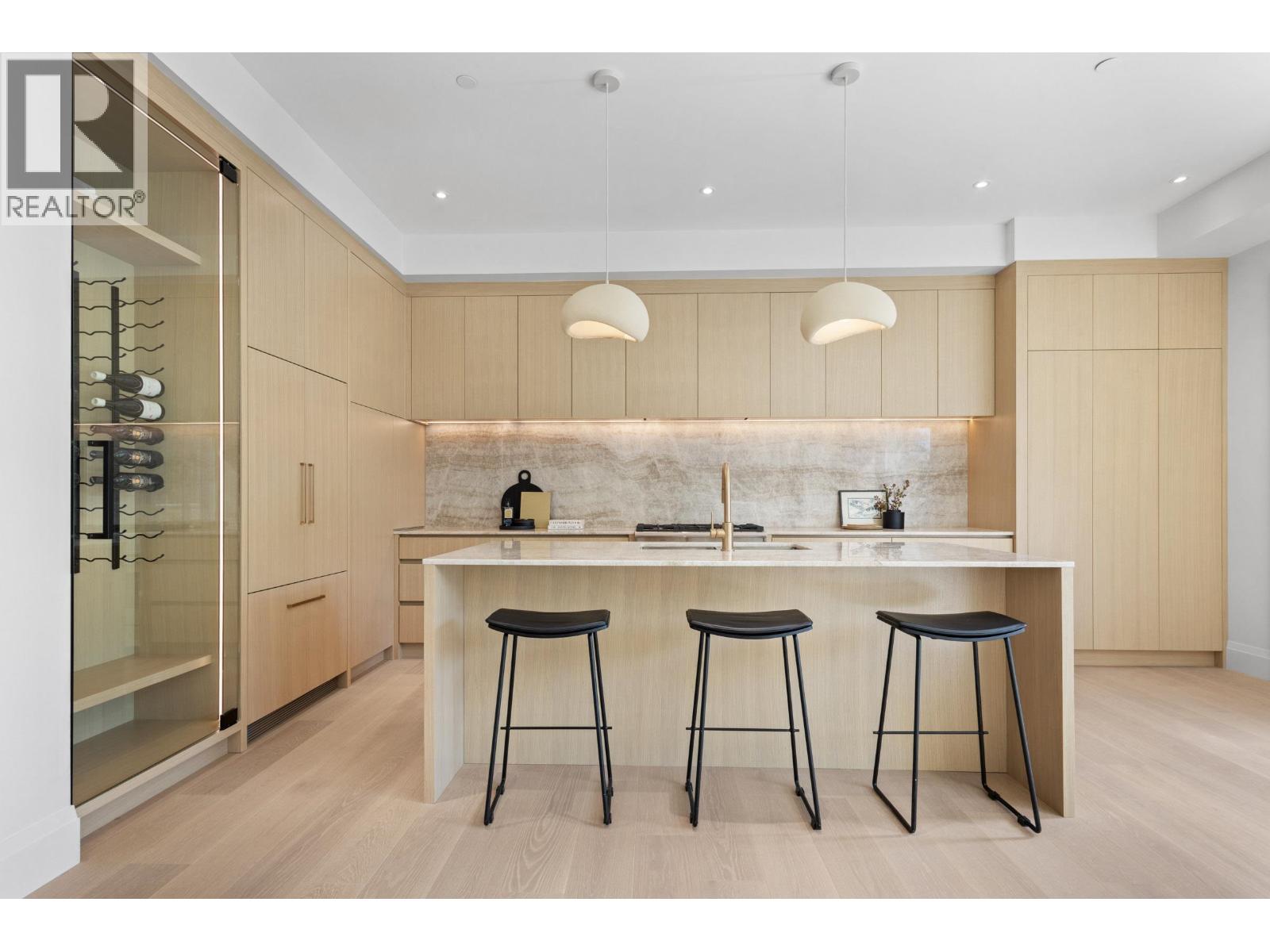 1 1243 E 27TH AVENUE, Vancouver