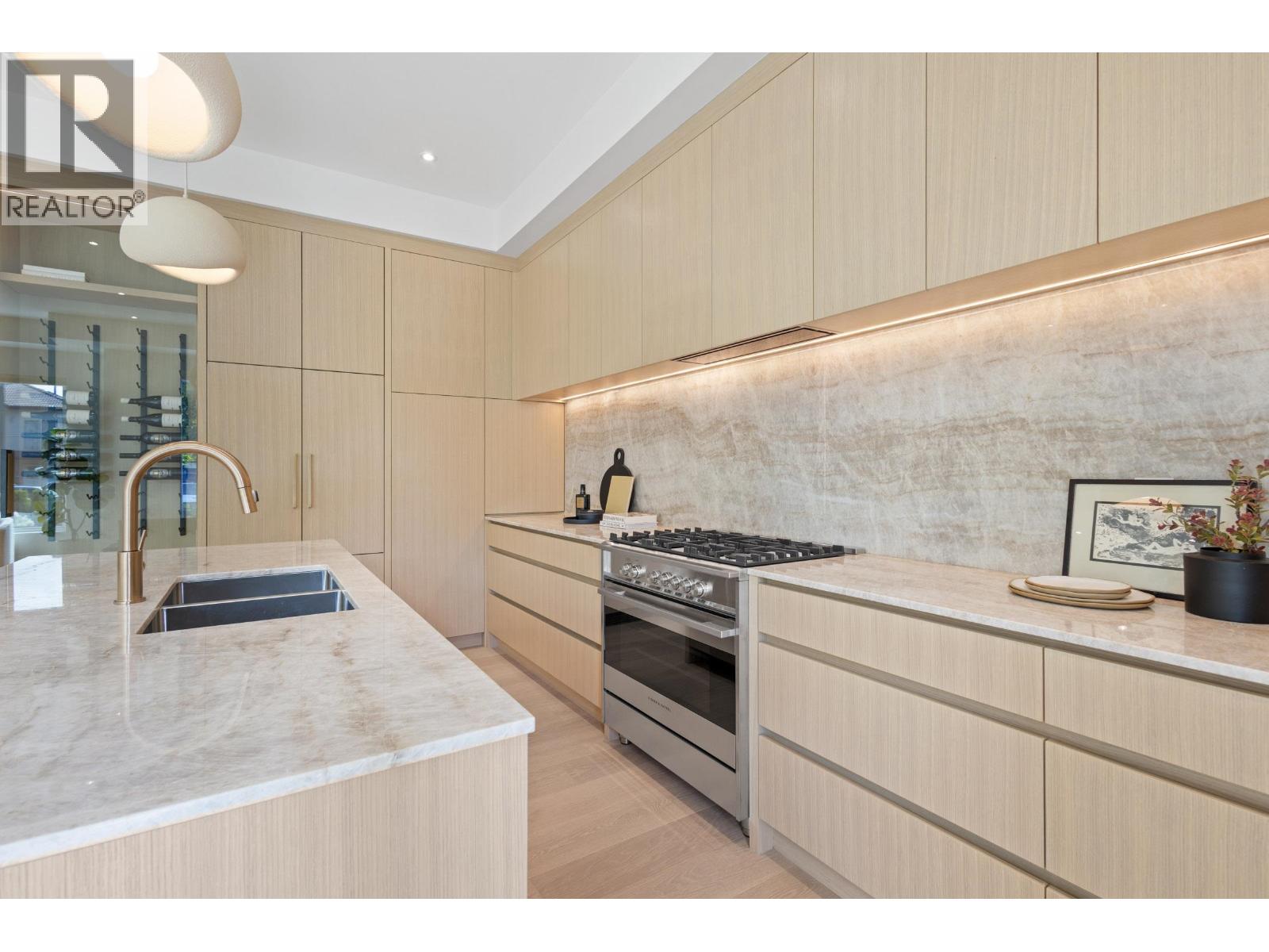 1 1243 E 27TH AVENUE, Vancouver