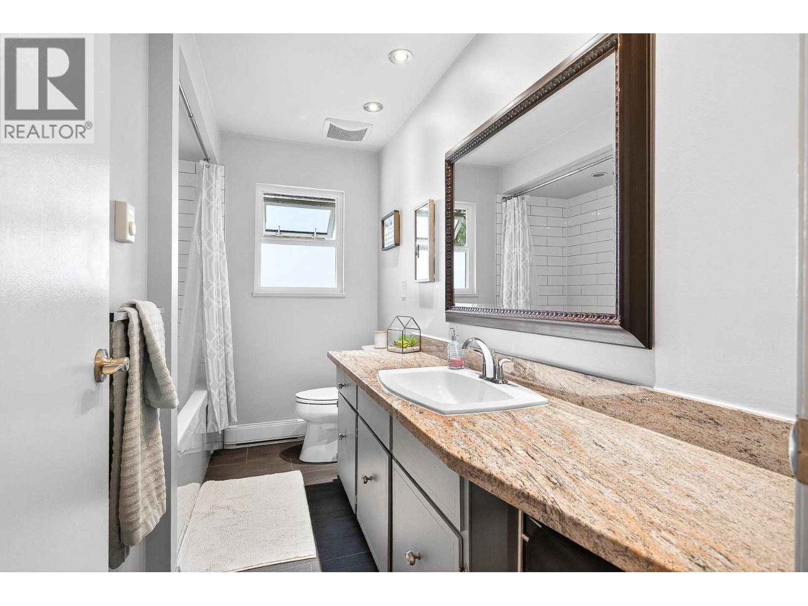 21910 WICKLOW WAY, Maple Ridge